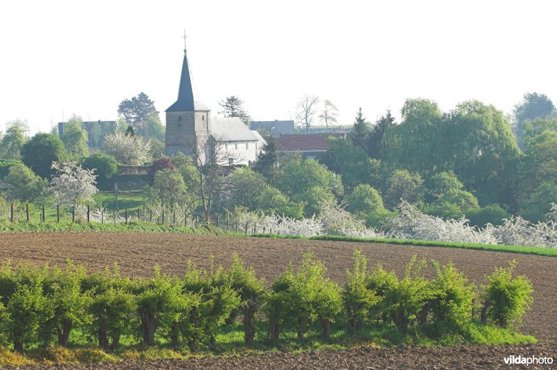 Zicht op het dorpje Grootloon