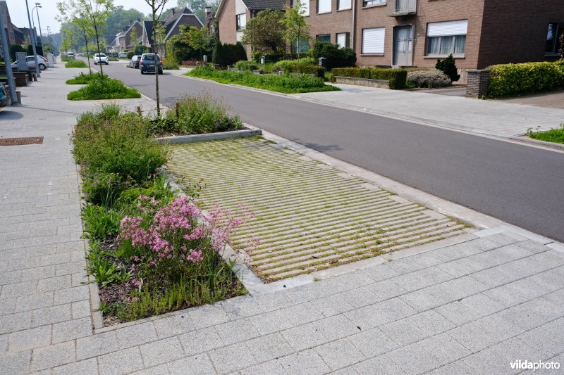 Waterdoorlatende parkeerplaats