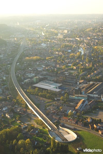 Luchtfoto van hogesnelheidstrein