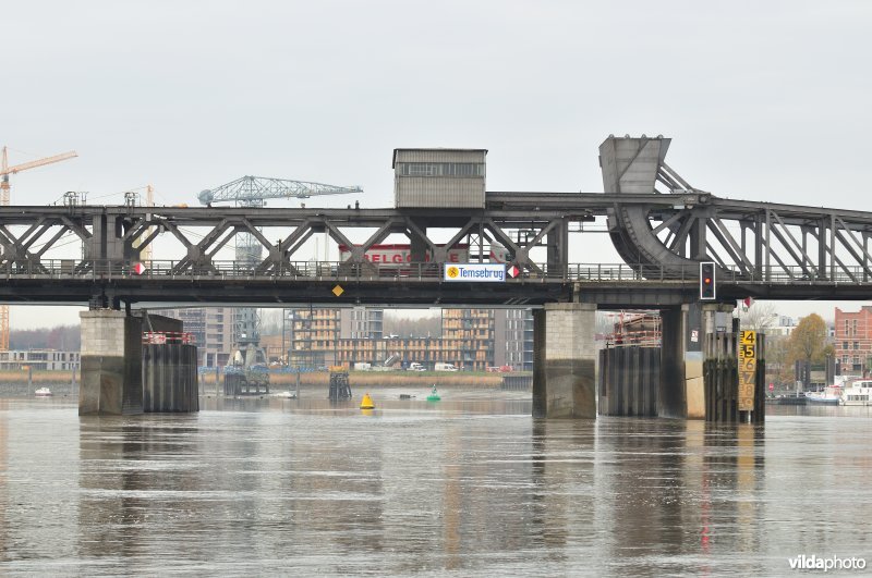 Brug van Temse over de Schelde