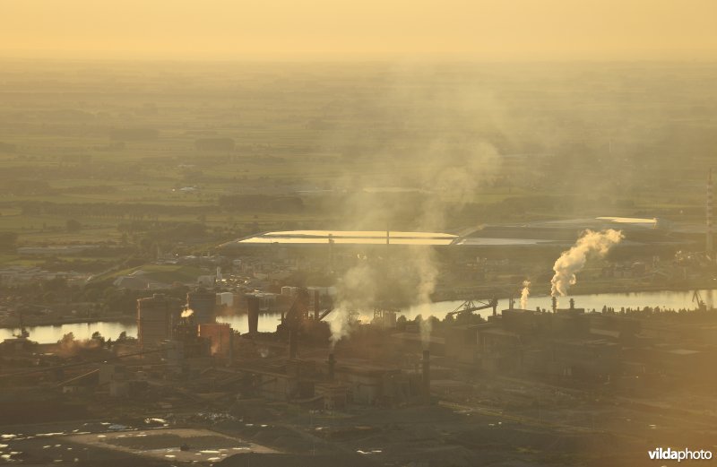 Staalbedrijf in de Gentse Kanaalzone