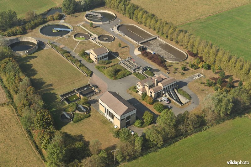 Waterzuiveringsstation op de Houtensluisvaart