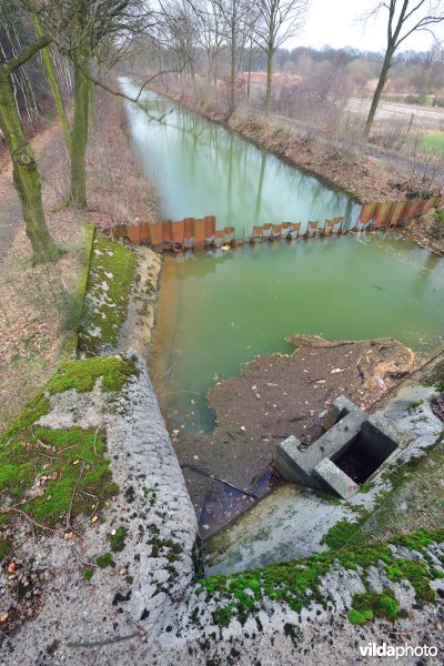 Sluisbunker en antitankgracht
