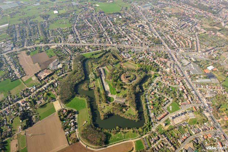 Fort 2 en Krijgsbaan