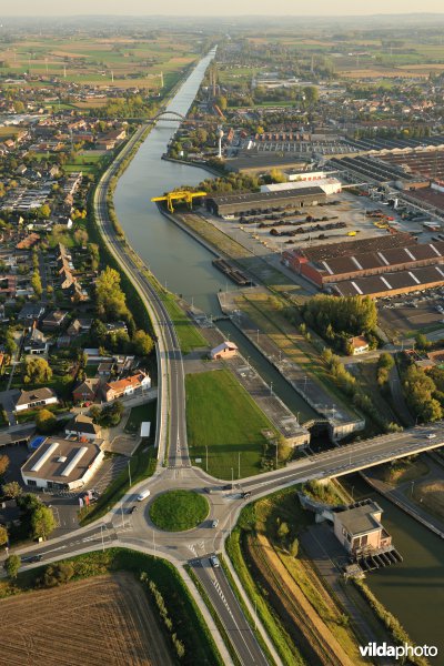 Sluizen aan het kanaal Kortrijk-Bossuit