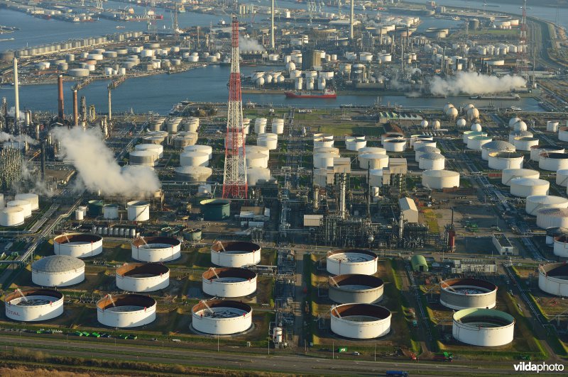 Petroleumdok in Antwerpen haven