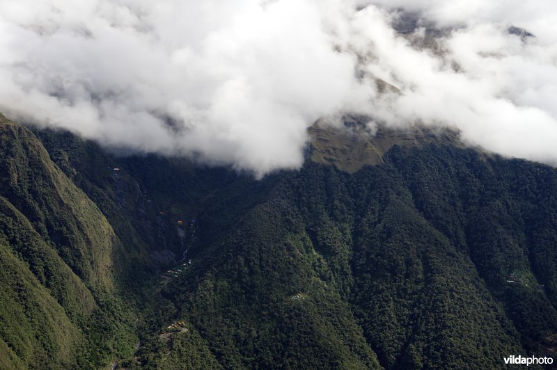 Mijnbouw kampen in de hoge Andes voor de ontginning van goud